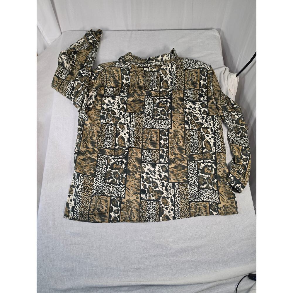 90s Leopard Patchwork Button Up Blouse Plus Size 3X - Picture 2 of 8